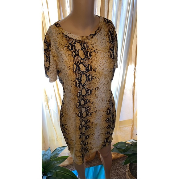 ❣︎❣︎𝔸𝕞𝕒𝕫𝕠𝕟 𝕤𝕟𝕒𝕜𝕖 𝕡𝕣𝕚𝕟𝕥 𝕕𝕣𝕖𝕤𝕤 - Picture 2 of 2